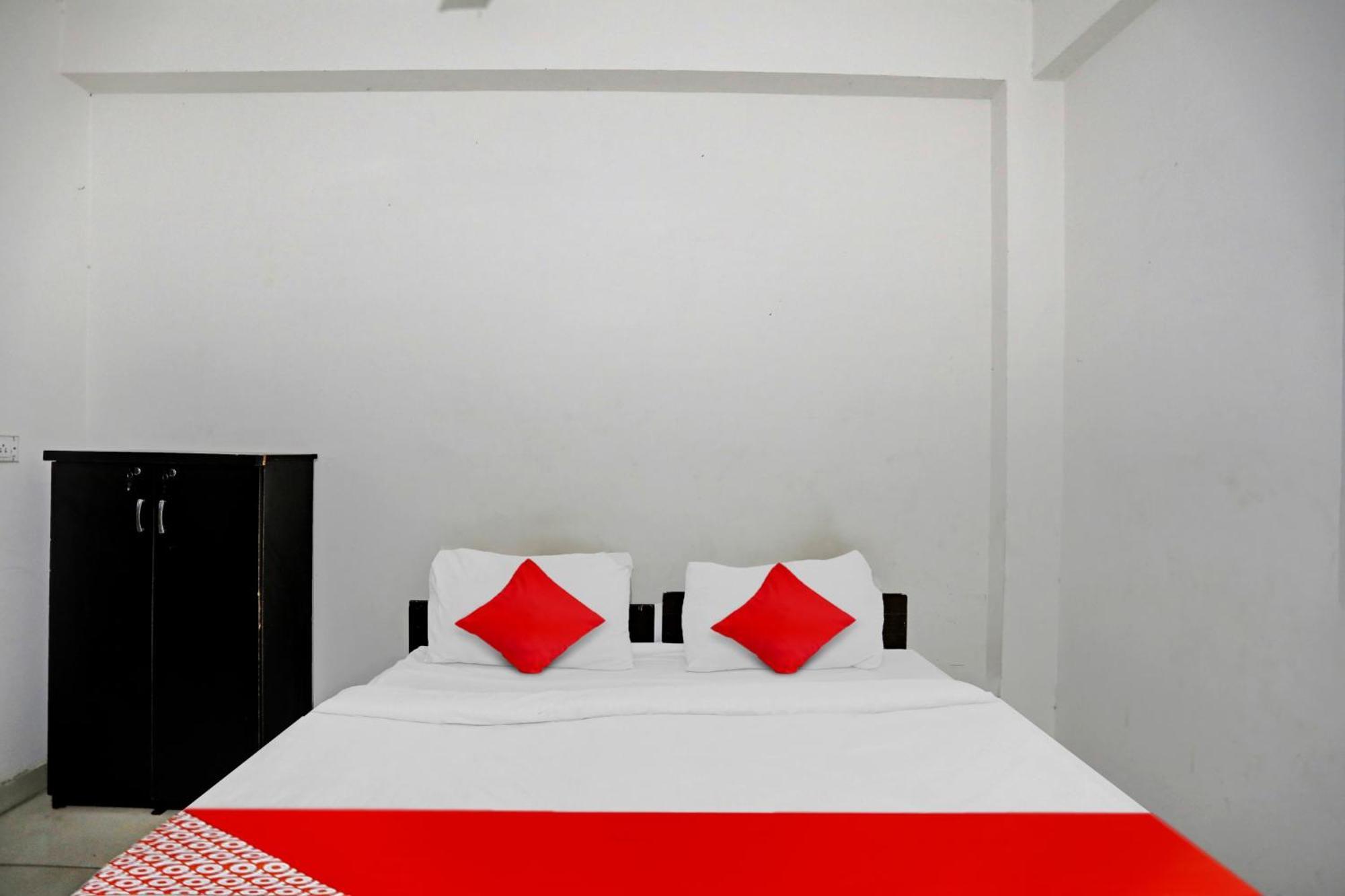 Hotel O Vrinda Residency Noida Exterior foto